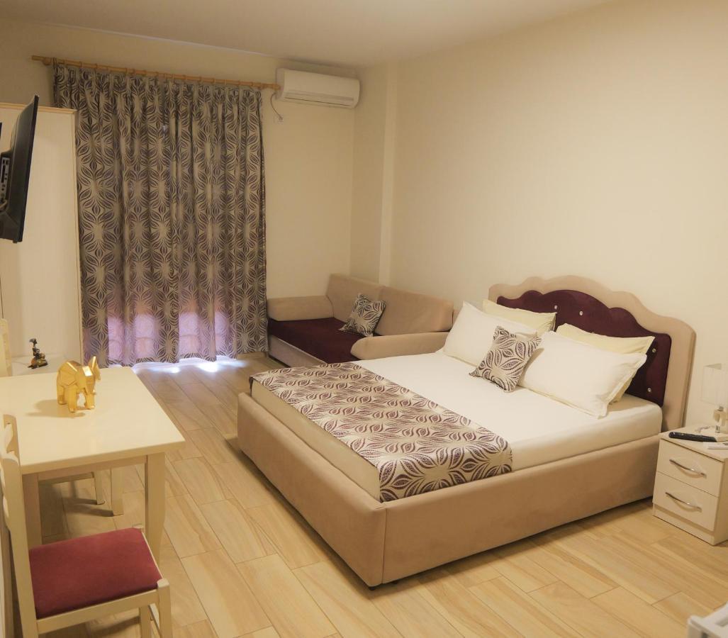 דורס Hotel Vila Dedej מראה חיצוני תמונה