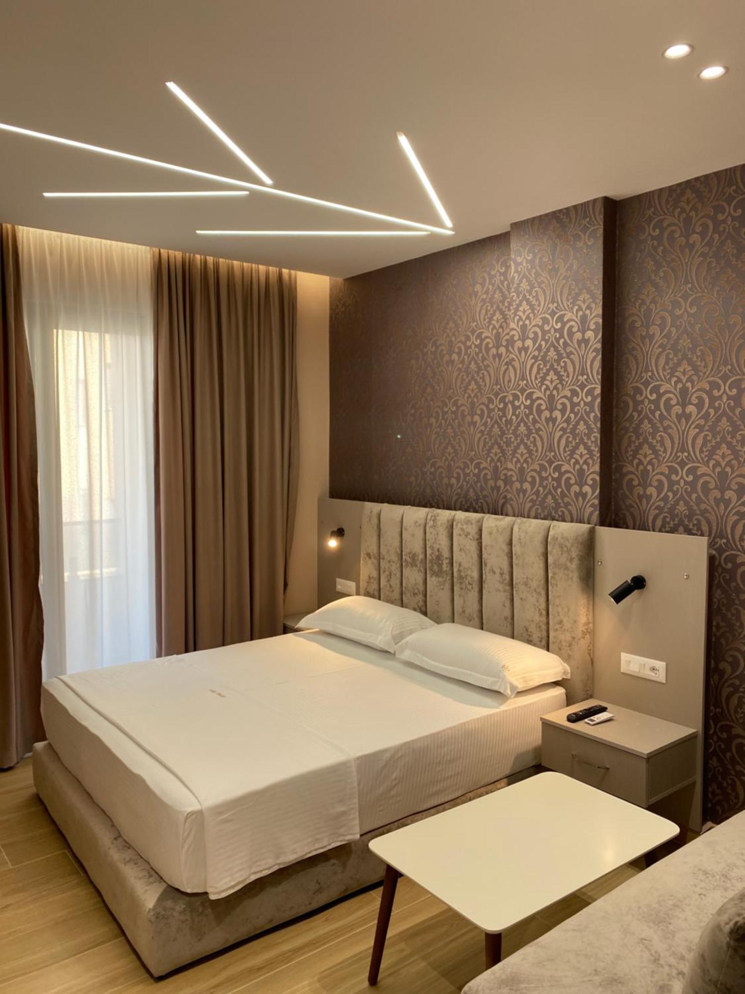 דורס Hotel Vila Dedej מראה חיצוני תמונה